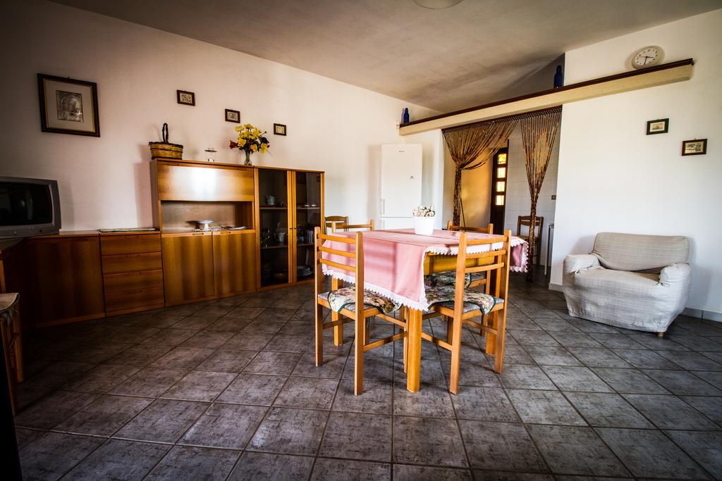 Ferienwohnung I Giardini Dell'Agave Torre Santa Sabina Exterior foto