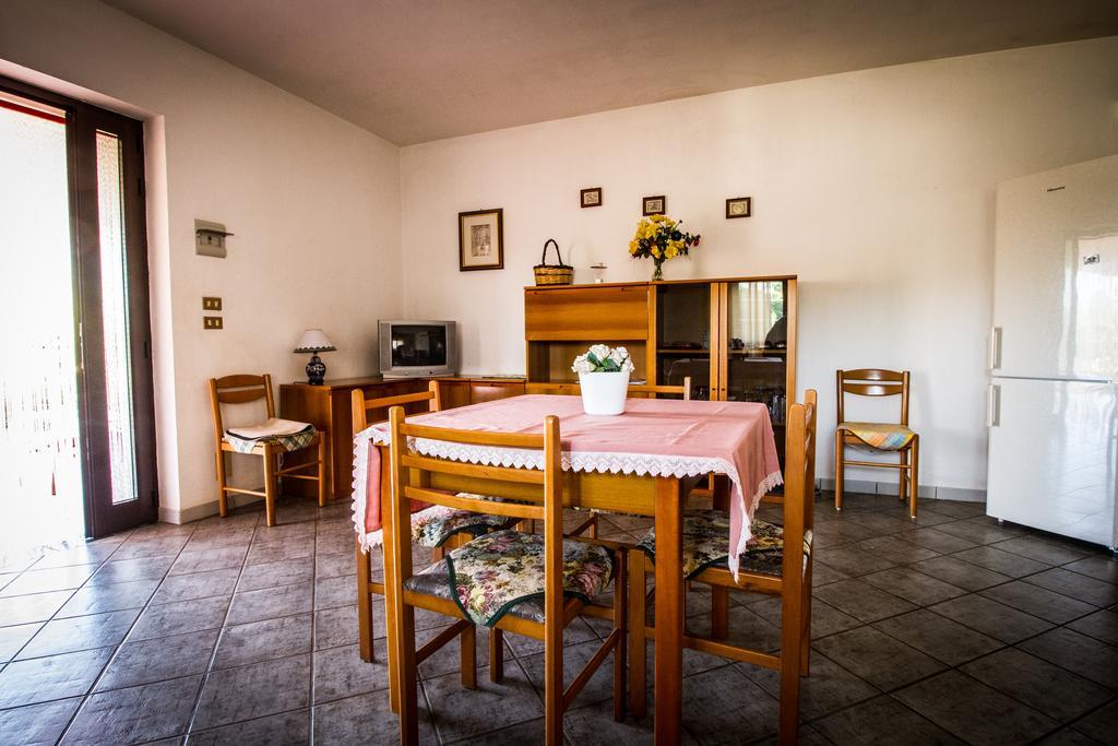 Ferienwohnung I Giardini Dell'Agave Torre Santa Sabina Exterior foto
