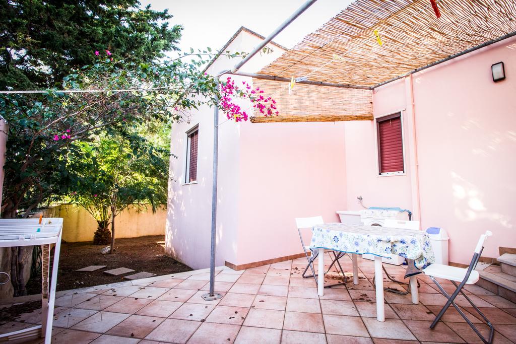 Ferienwohnung I Giardini Dell'Agave Torre Santa Sabina Exterior foto