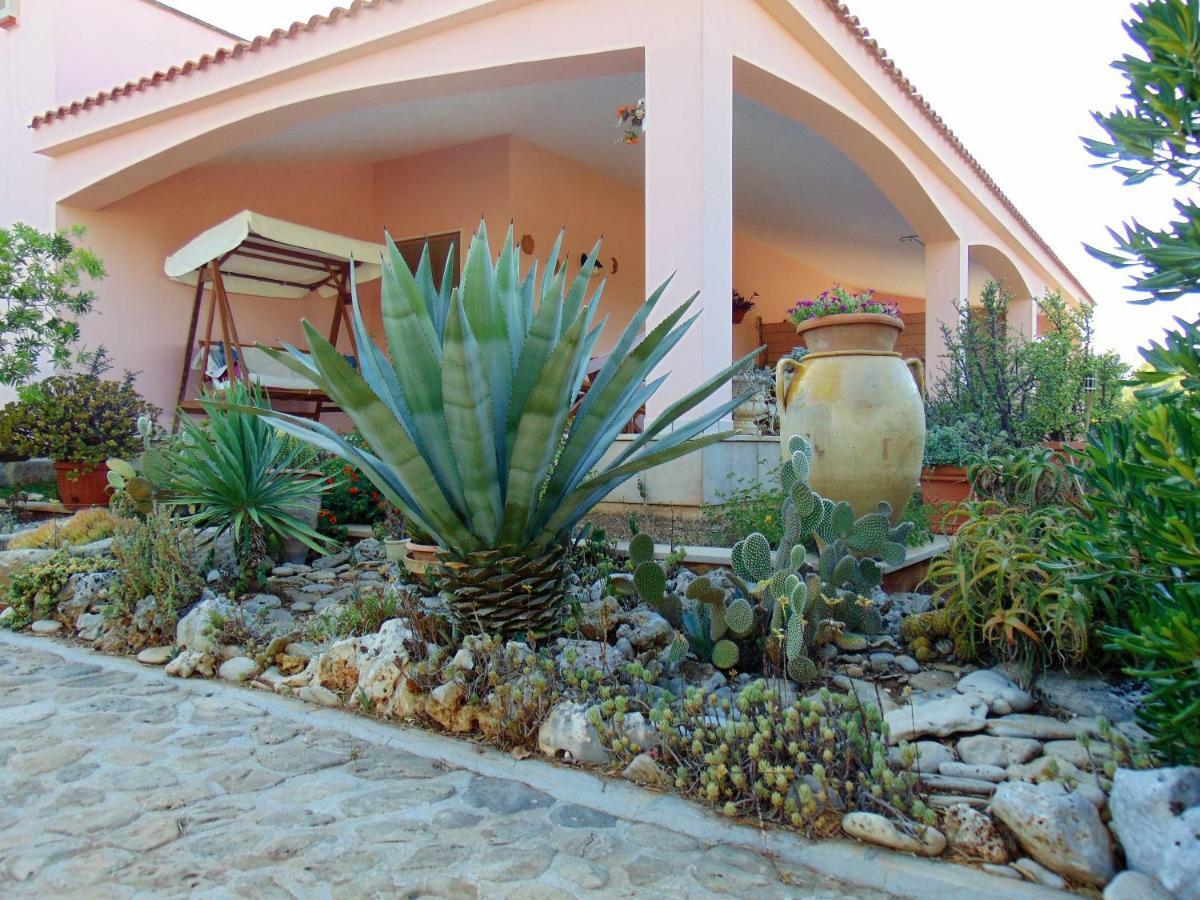 Ferienwohnung I Giardini Dell'Agave Torre Santa Sabina Exterior foto